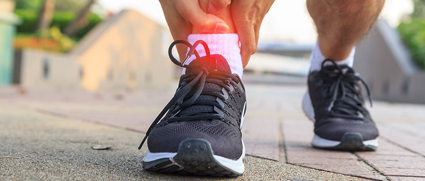 What's the Difference Between Sprains and Strains?