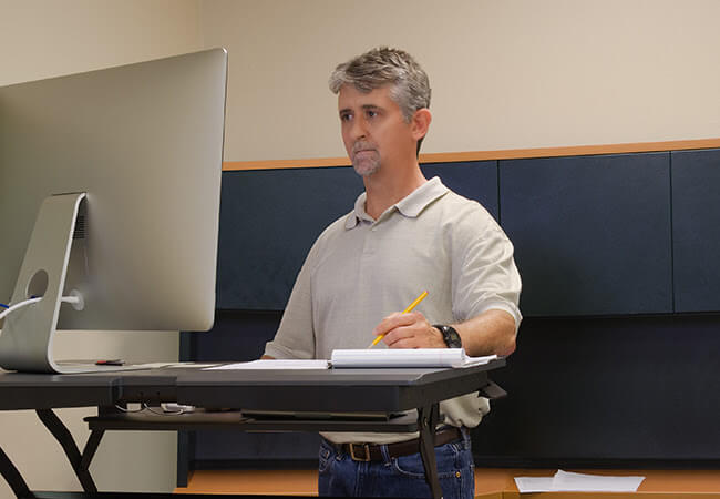 Standing desk