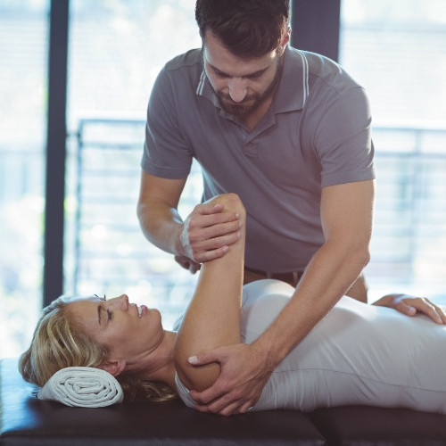 shoulder-pain-relief-MMA-&-Sports-Rehab-Arlington-VA