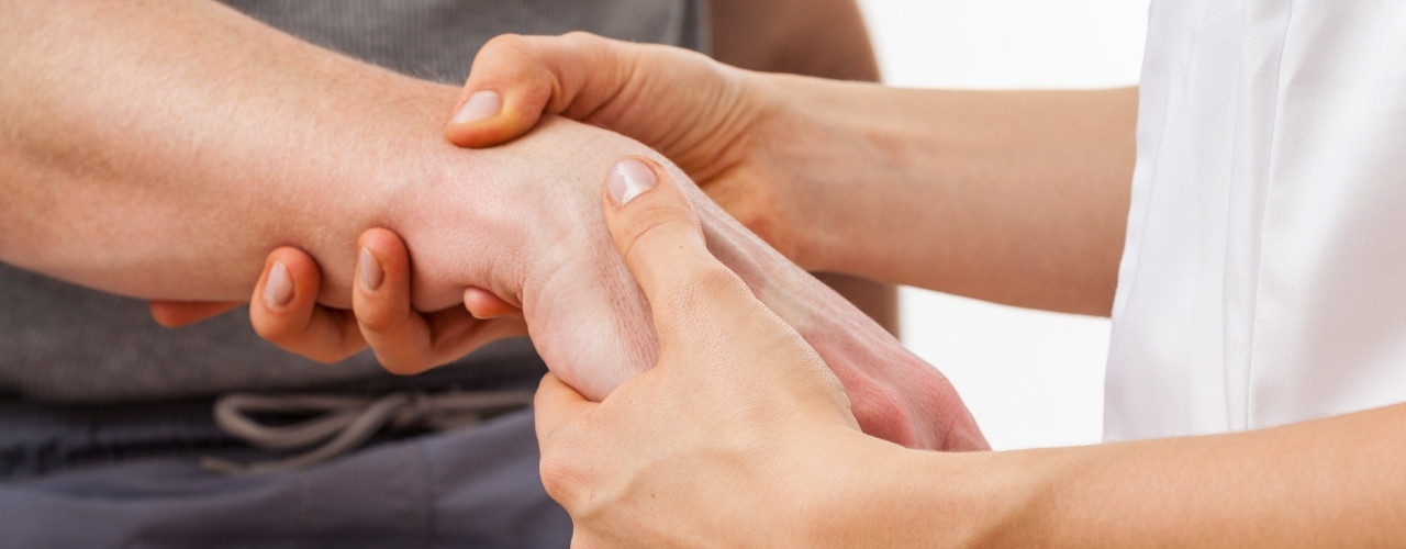 wrist-pain-relief-MMA-&-Sports-Rehab-Arlington-VA